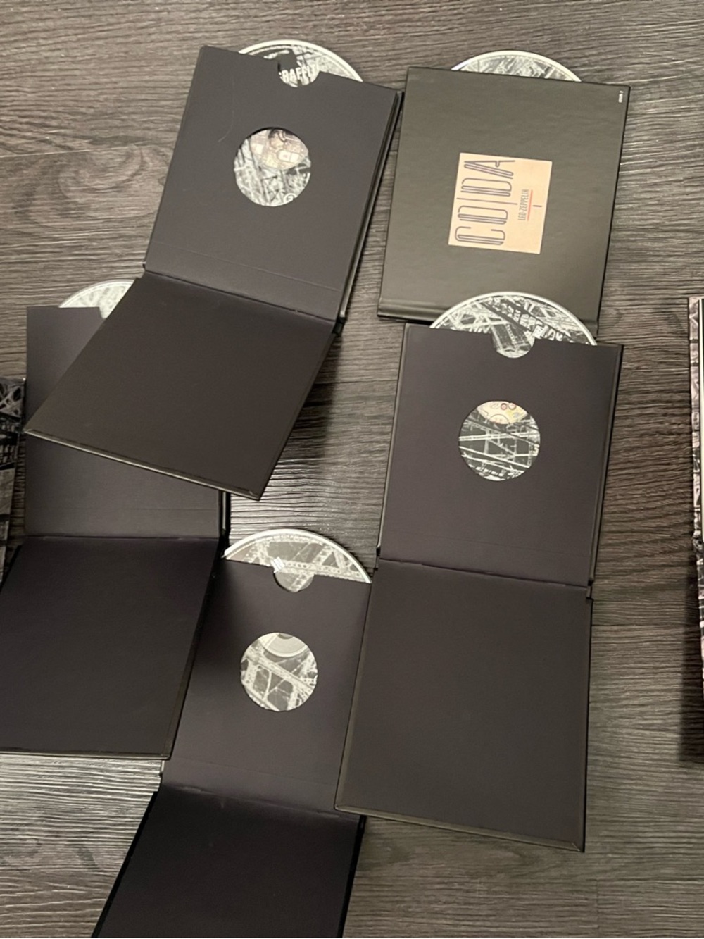 Led Zeppelin "The Complete Studio Recordings" Box Set - Picture 4 of 6